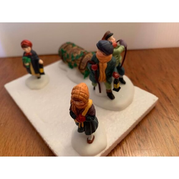 Department 56 Bringing Home the Yule Log - Picture 8 of 10